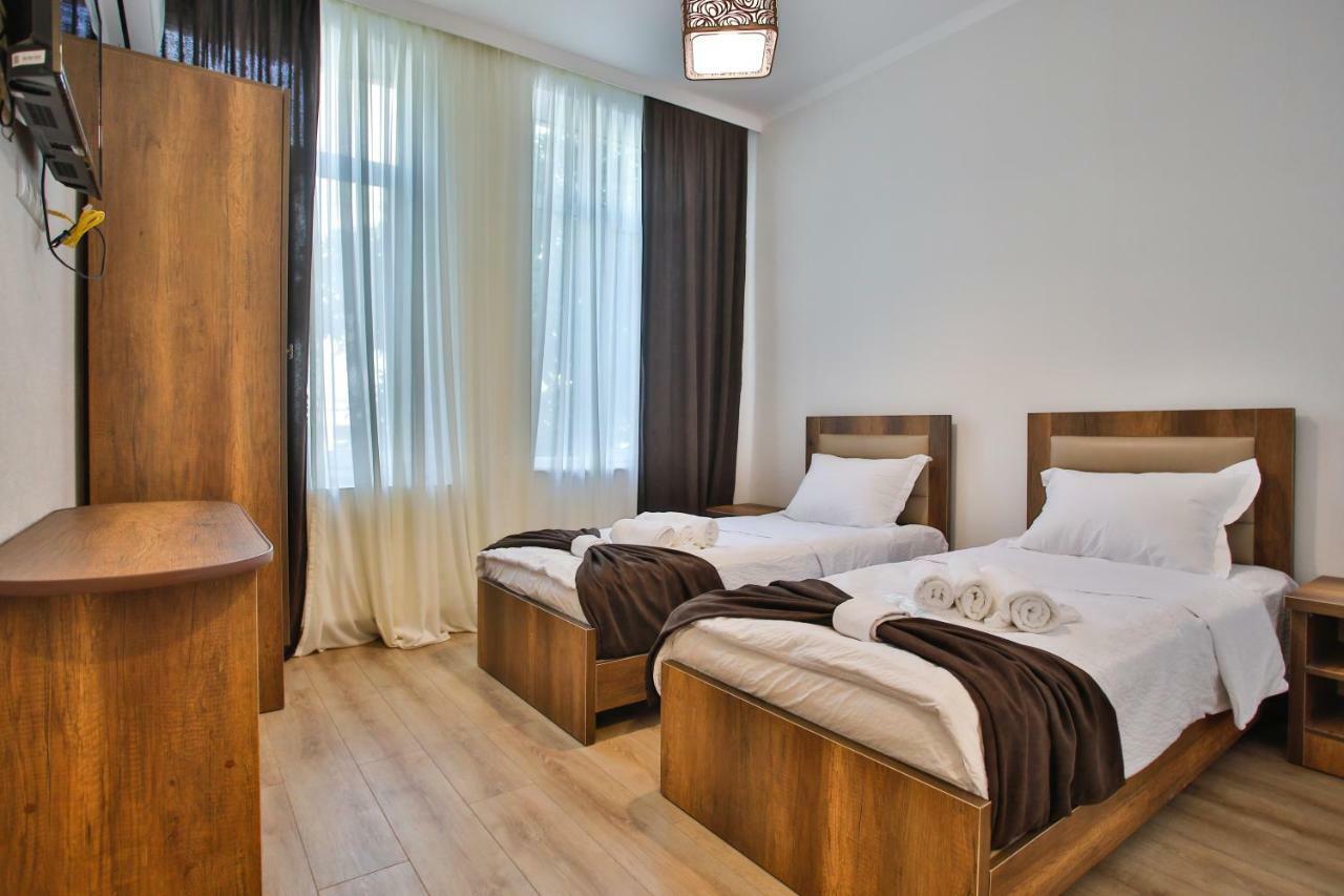 Chveni Qalaqi Hotel Kutaiszi Kültér fotó
