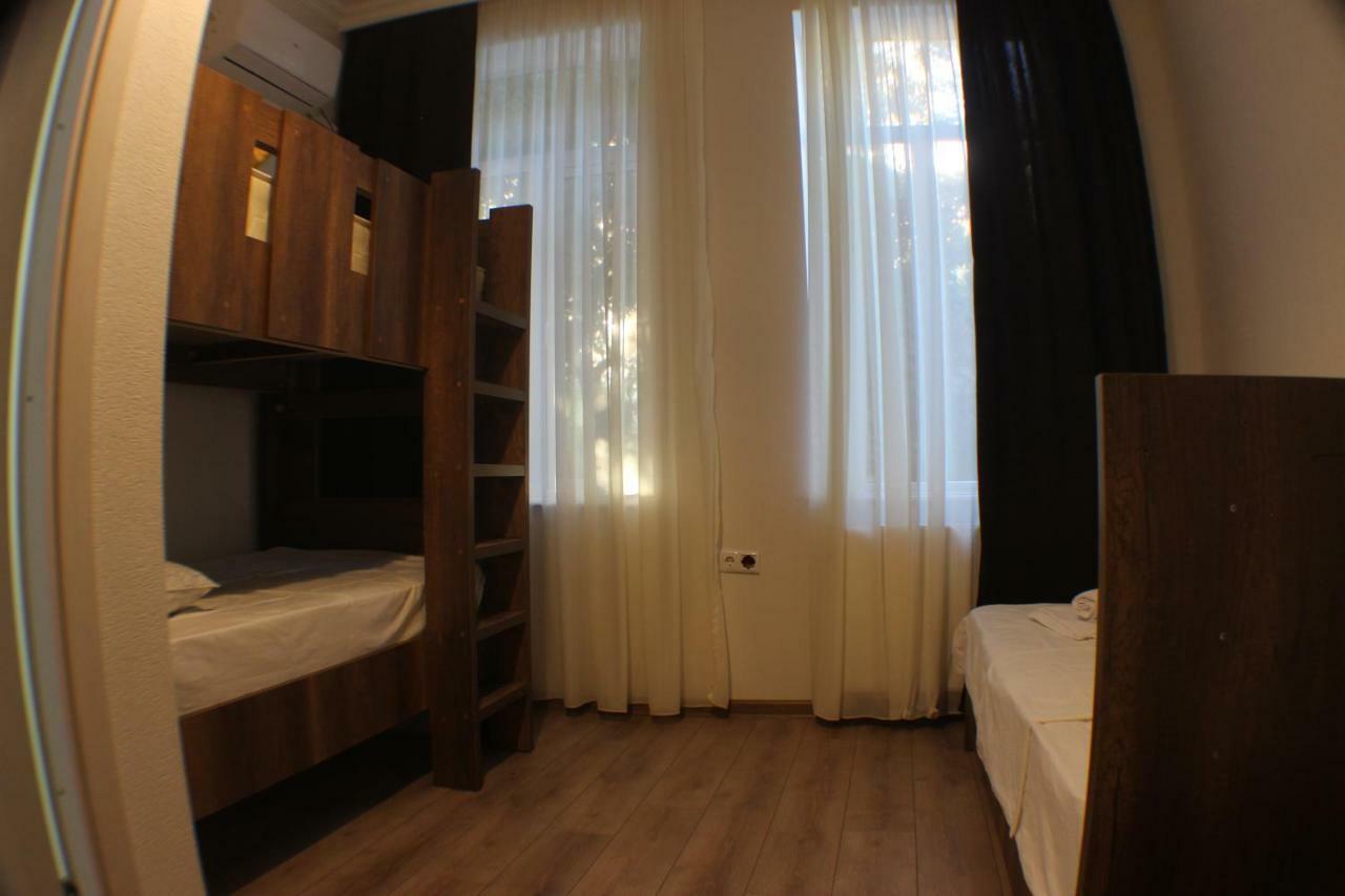 Chveni Qalaqi Hotel Kutaiszi Kültér fotó